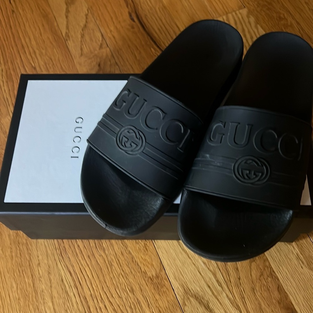 Gucci slides